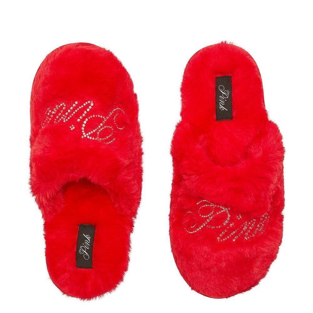 NWT RED FAUX-FUR CLOSED-TOE SLIPPERS Luxe Plush Slippers Sz M